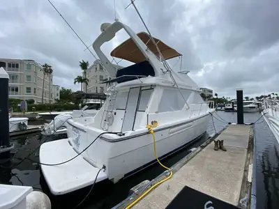 2001 Bayliner 3988 Command Bridge Motoryacht