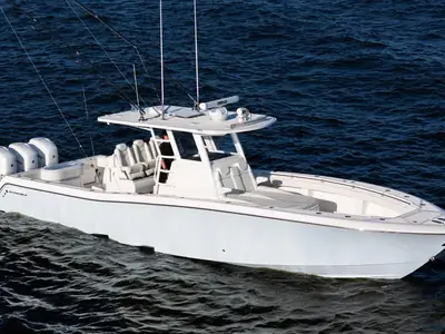 2022 Invincible 39 Open