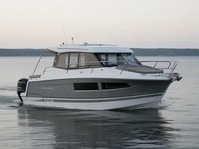 2016 Jeanneau NC 9