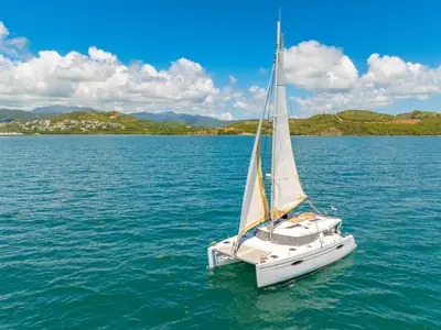 2014 Fountaine Pajot Helia 44