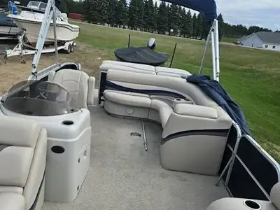 2012 South Bay Pontoons 520CR