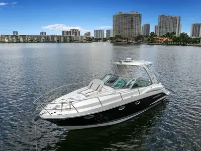 Monterey 320 SPORT YACHT