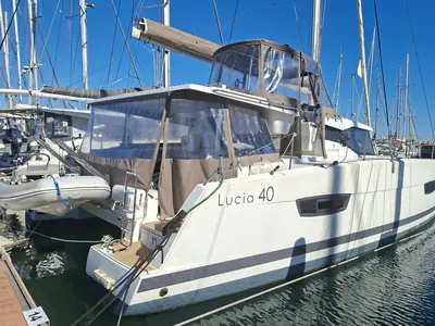 2016 Fountaine Pajot Lucia 40