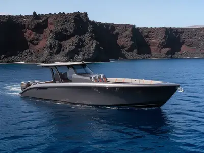 2022 Midnight Express 43 Open