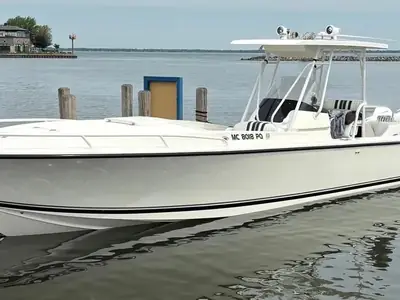 Intrepid Powerboats 30 OPEN CUDDY
