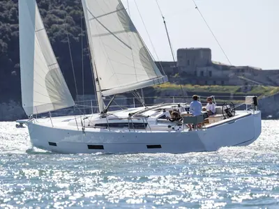 Dufour 430