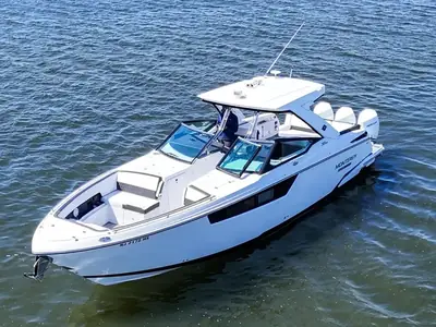 Monterey 385 SE