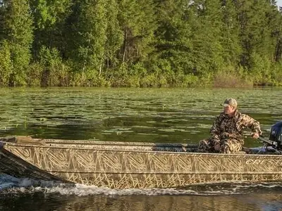 Crestliner 1760 Retriever Jon