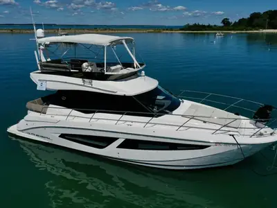 2017 Regal 42 Fly