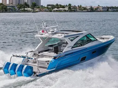 Formula 430 Super Sport Crossover
