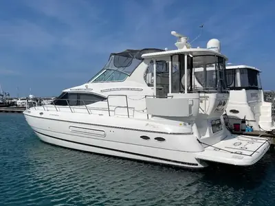 Cruisers 4450 EXPRESS MOTORYACHT