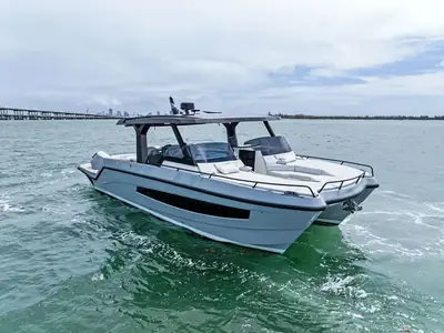 Tesoro T38