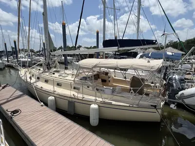 1992 Island Packet 44