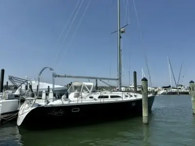 Catalina 40-2 CABIN