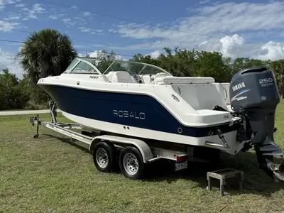 Robalo 227 DUAL CONSOLE