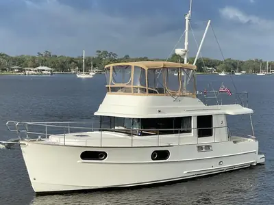 2013 Beneteau Swift Trawler 44