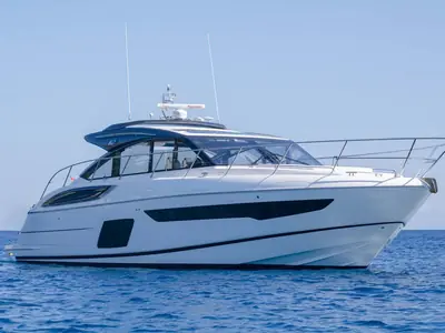 2017 Princess V58
