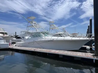2001 Cabo 45 Express