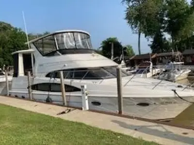 2001 Carver 396 MOTOR YACHT