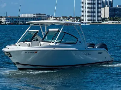 Pursuit DC 266 Dual Console