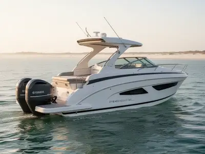 2021 Regal 33 XO