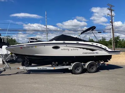 2018 Chaparral SUNESTA 244