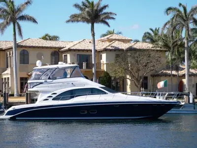 Sea Ray 550 SEDAN BRIDGE