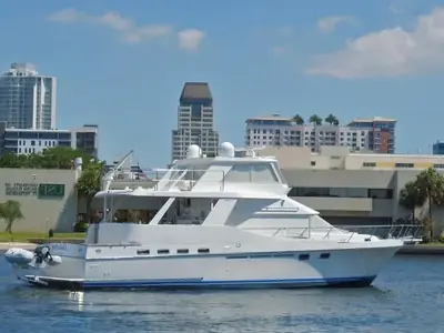 Ocean Alexander 546 YACHTFISHER