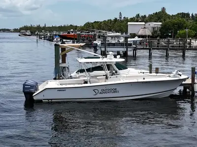 Pursuit C 310 CENTER CONSOLE