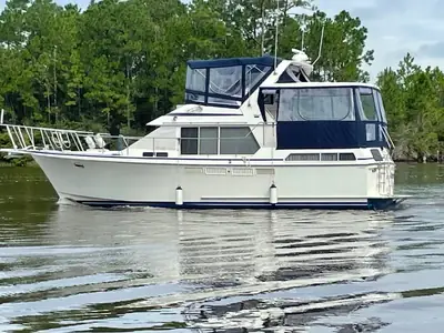 Tollycraft SUNDECK MOTOR YACHT
