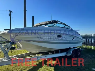Crownline E240 XS