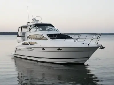 2005 Cruisers 405 Express Motoryacht