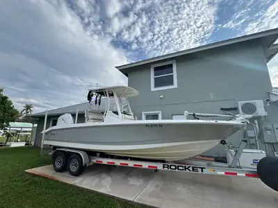 2024 Boston Whaler 250 Dauntless