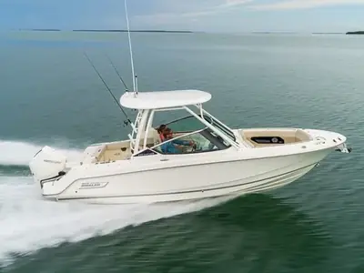 Boston Whaler 240 Vantage