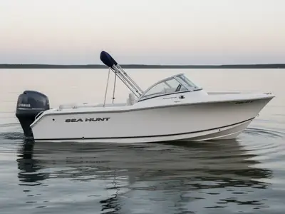 2014 Sea Hunt ESCAPE 211 LE