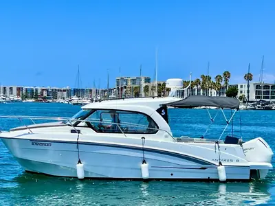 2023 Beneteau Antares 8