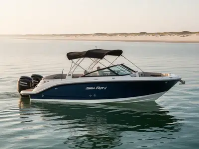 2021 Sea Ray SPX 210 Outboard