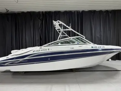 2004 Four Winns Horizon 230