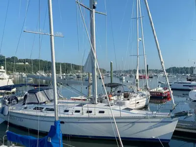 2002 Catalina 470