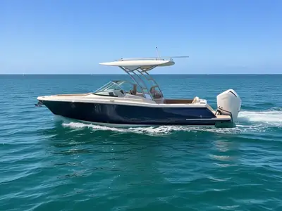 Chris-Craft Calypso 24