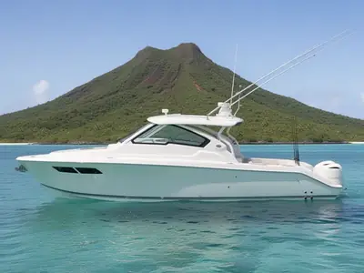 2021 Pursuit DC 365 Dual Console