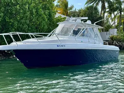 2006 Intrepid 377 Walkaround