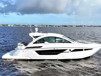 2020 Cruisers 50 Cantius