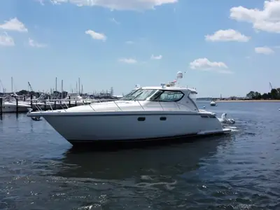 2006 Tiara 4300 Sovran