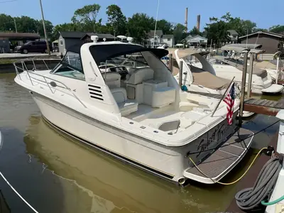 1997 Sea Ray 330 EXPRESS CRUISER