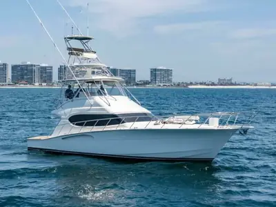 Hatteras 54 Convertible
