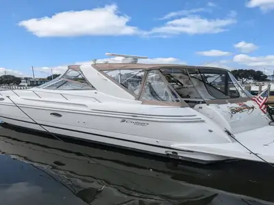 2001 Cruisers 3870 Express