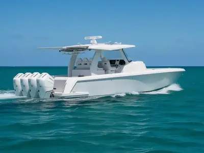 2025 Intrepid Powerboats 43 Sport Yacht