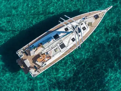 Beneteau Oceanis 52