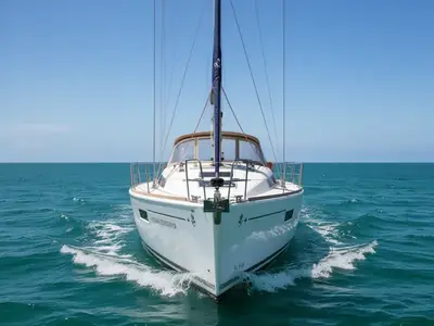 2013 Jeanneau Sun Odyssey 379